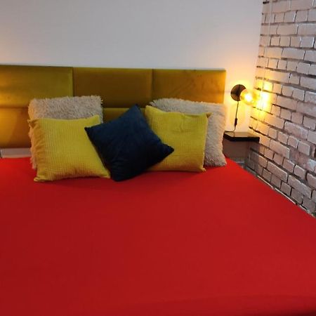 Cosy Dungeon Double Room With Ac Krasków Εξωτερικό φωτογραφία