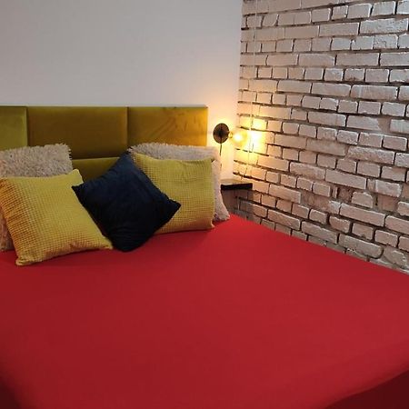 Cosy Dungeon Double Room With Ac Krasków Εξωτερικό φωτογραφία
